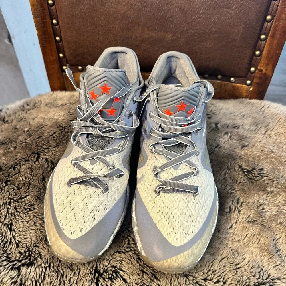 NIKE Field General 2 Grey & Red Like NEW Running Sneakers, Size 11.5 - Picture 5 of 13